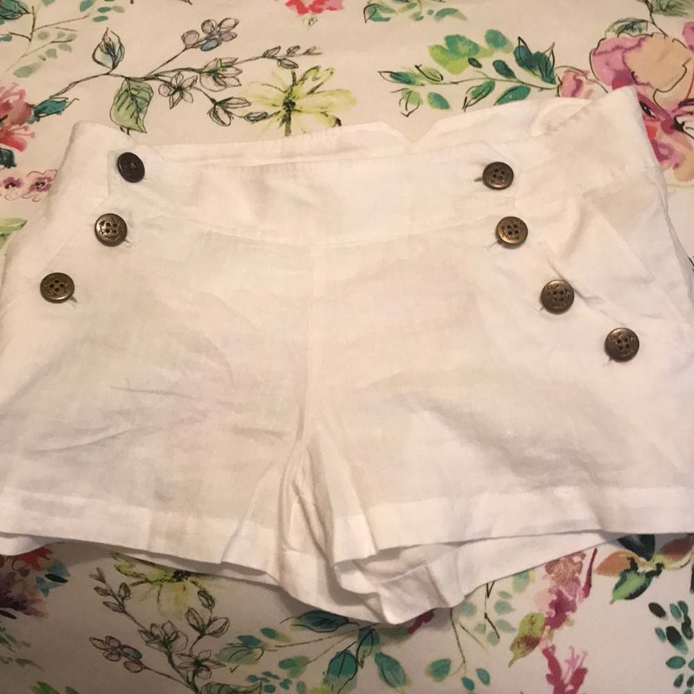 Linen shorts